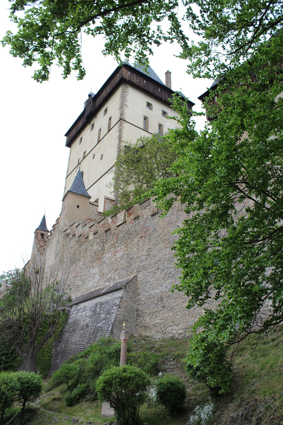 castle, karlstejn, wall, the walls of the, historical monuments, central bohemia
