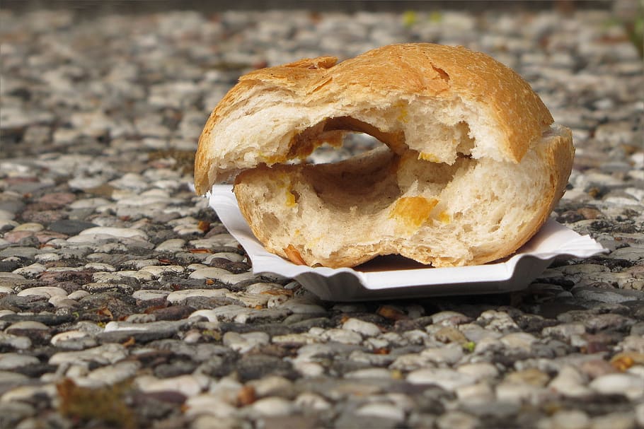 válec, párek v rohlíku, hledáním, vyhozeny