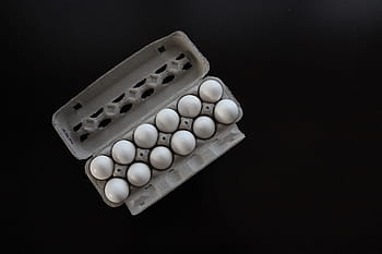 fresh eggs, Fresh, eggs, easter, egg, ingredients, minimalistic, simplistic, white, black Background, healthcare And Medicine