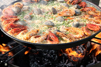 seafood dish, cook, daytime, paella, lena, mixed, valencia, seafood, shrimp, prawn, fire