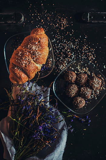Gebäck, Glasplatten, Sorten, Croissant, Dessert, Backen, Lebensmittel, Essen und Trinken, keine Leute, drinnen, Frische