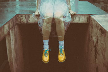 femmina, ragazza, scarpa, calzature, gambe, seduta