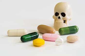 tablets, pills, medical, drug, capsule, dietary supplements, nutrient additives, drugs, addiction, abuse, death