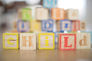scrabble desková hra, dítě, dřevěný, bloků, dětství, zábava, lidé, vzdělání, šťastný, batole, hraní